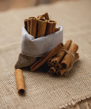 Cinnamon sachet