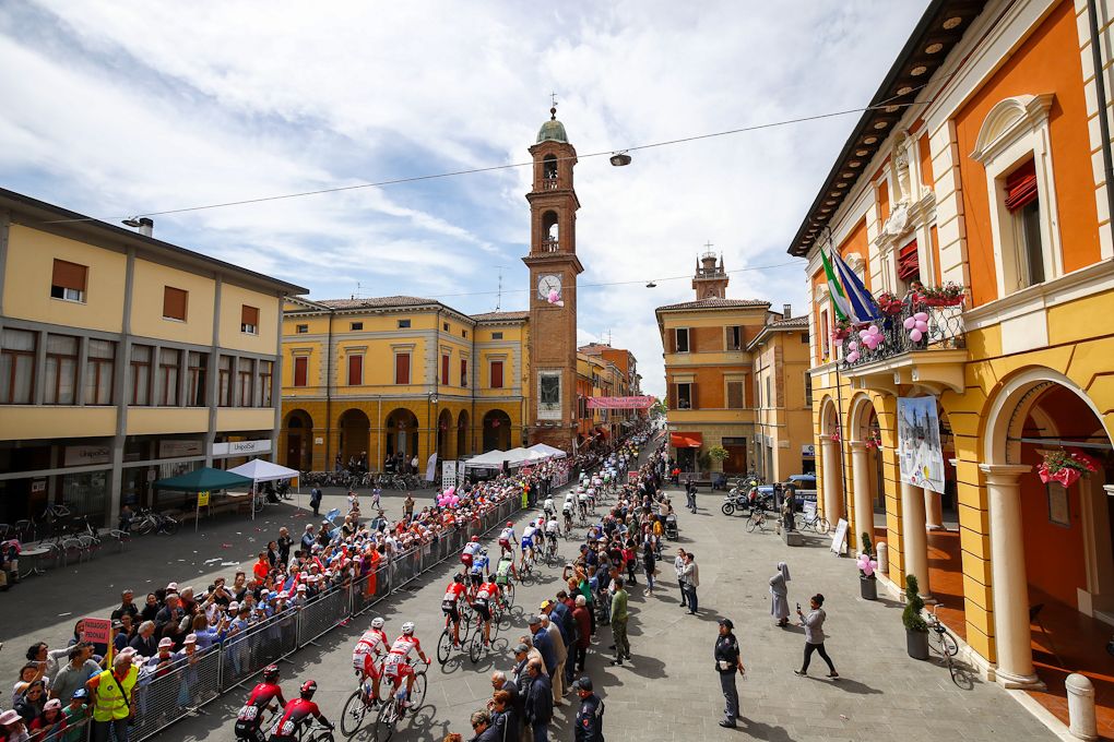 The stage 10 start at the Giro d'Italia