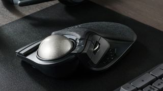 Elecom Huge Plus trackball mouse