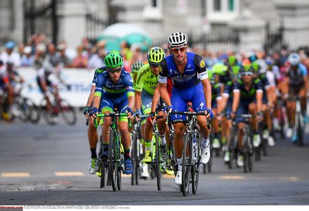 Etixx QuickStep lead the peloton