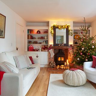 Step inside this festive coach house in North Yorkshire | Ideal Home