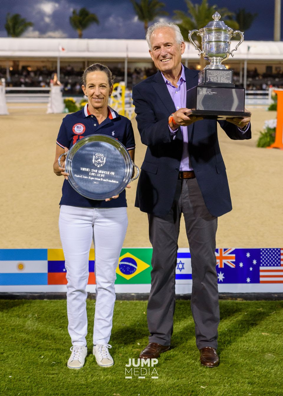 Laura Kraut receives Whitney Stone Cup at Winter Equestrian Festival