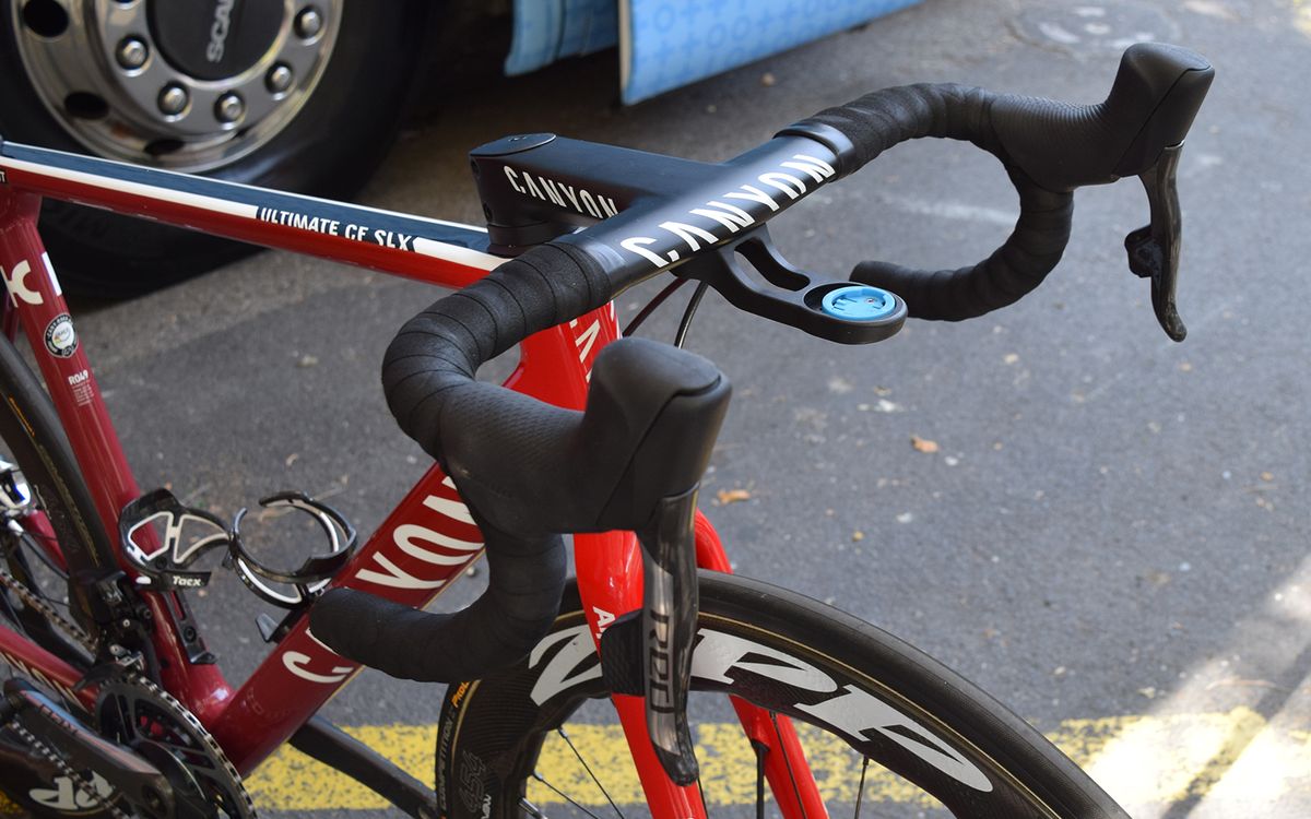 Canyon also produce a range of finishing kit including integrated carbon handlebars