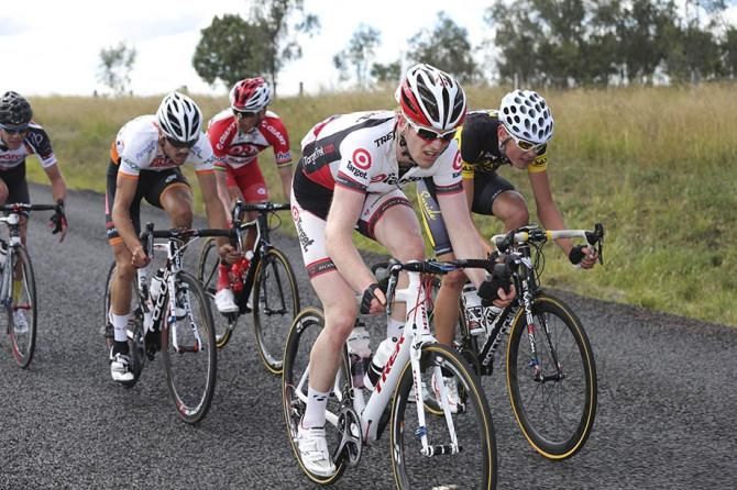 Nathan Elliot (Target-Trek), Dan Bonello (Parramatta), Darren Lapthorne (Drapac), Tom Kaesler (Euride) and Cam Bayly (search2retain-health) formed the major break of the day