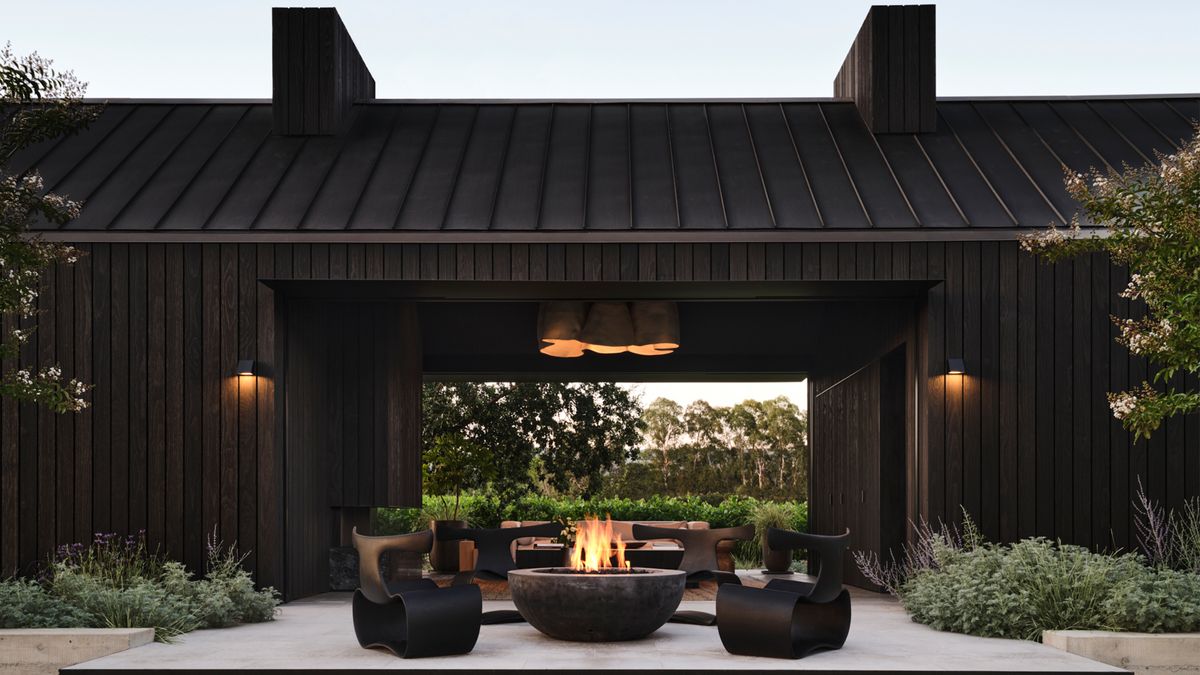 Nicole Hollis designs a gem of a Napa Valley guest house