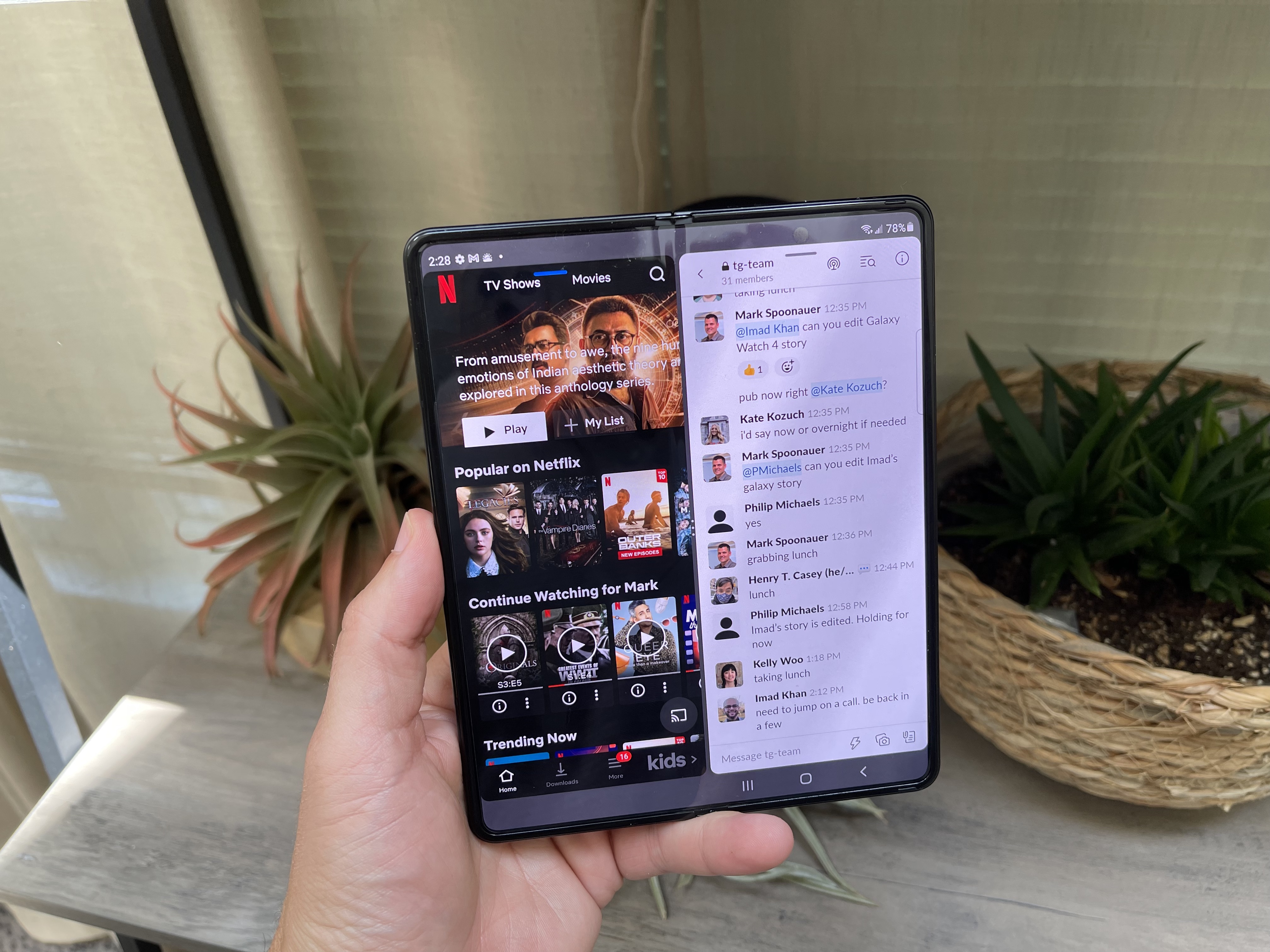 Samsung Galaxy Z Fold 3 multi-active window