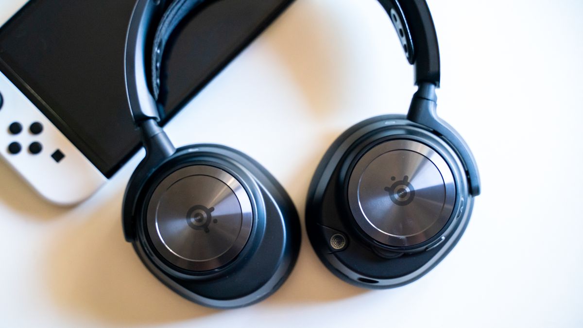 SteelSeries Arctic Nova Pro Wireless