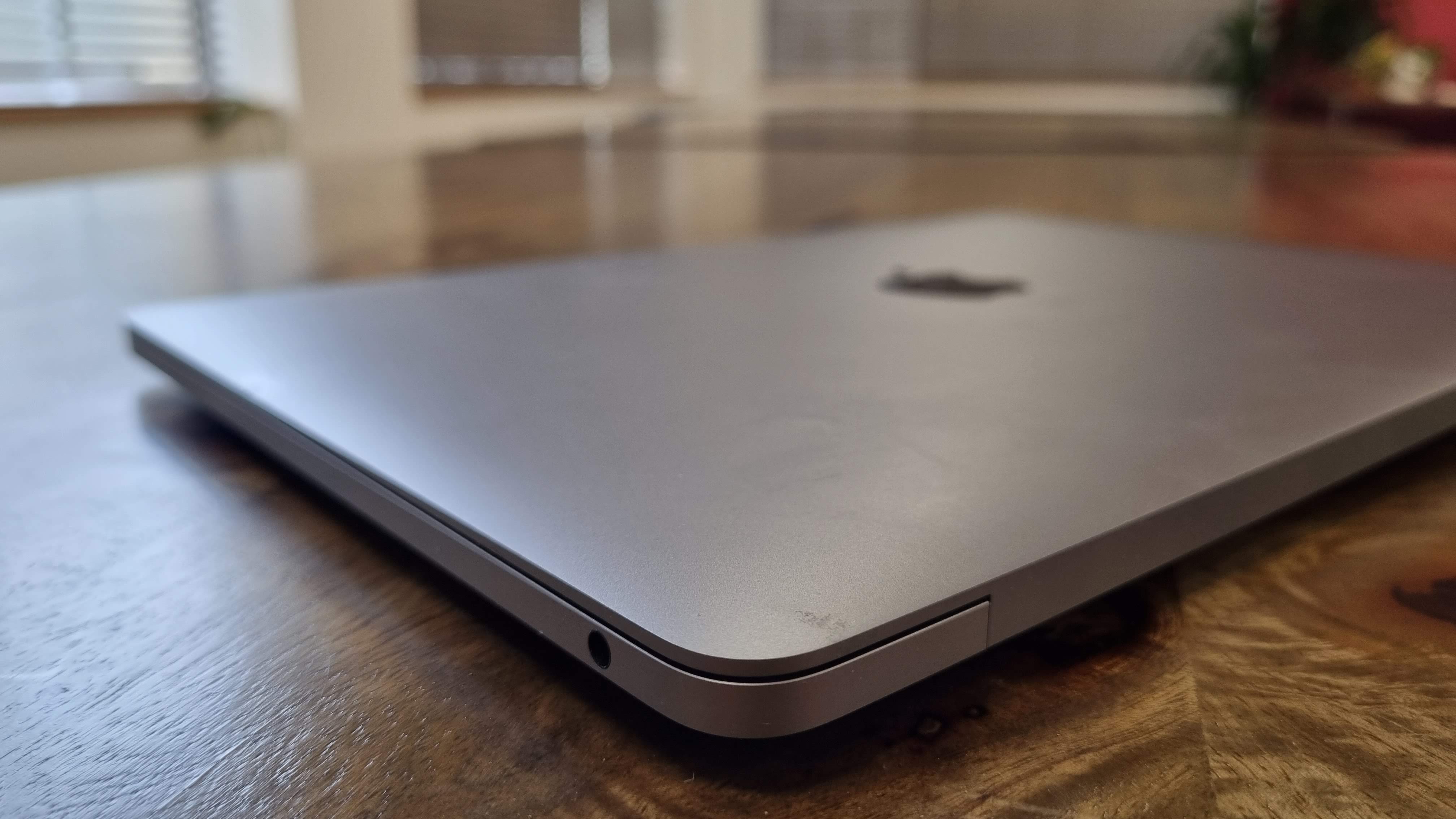 MacBook Pro 13-inch (M2, 2022)