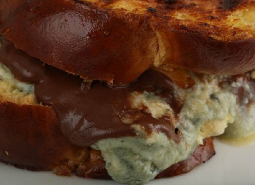 28-easy-ways-to-pimp-your-cheese-on-toast-19-1556688405-h3Nk-column-width-inline