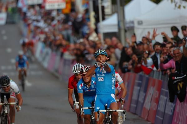 Paolo Bettini had a poor 2007 by his standards but made up for that with a wining ride in Stuttgart