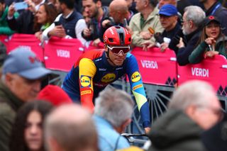 Jonathan Milan arrives at the start of stage 3 of the Giro d'Italia