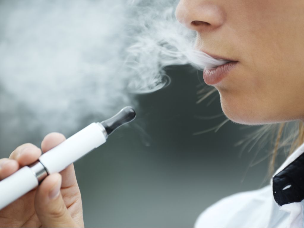 FDA Targets Mint-, Fruit-Flavored E-Cigarettes to Protect Young Vapers
