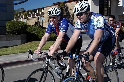 Lemond and Ron Kiefel discussing the old days.