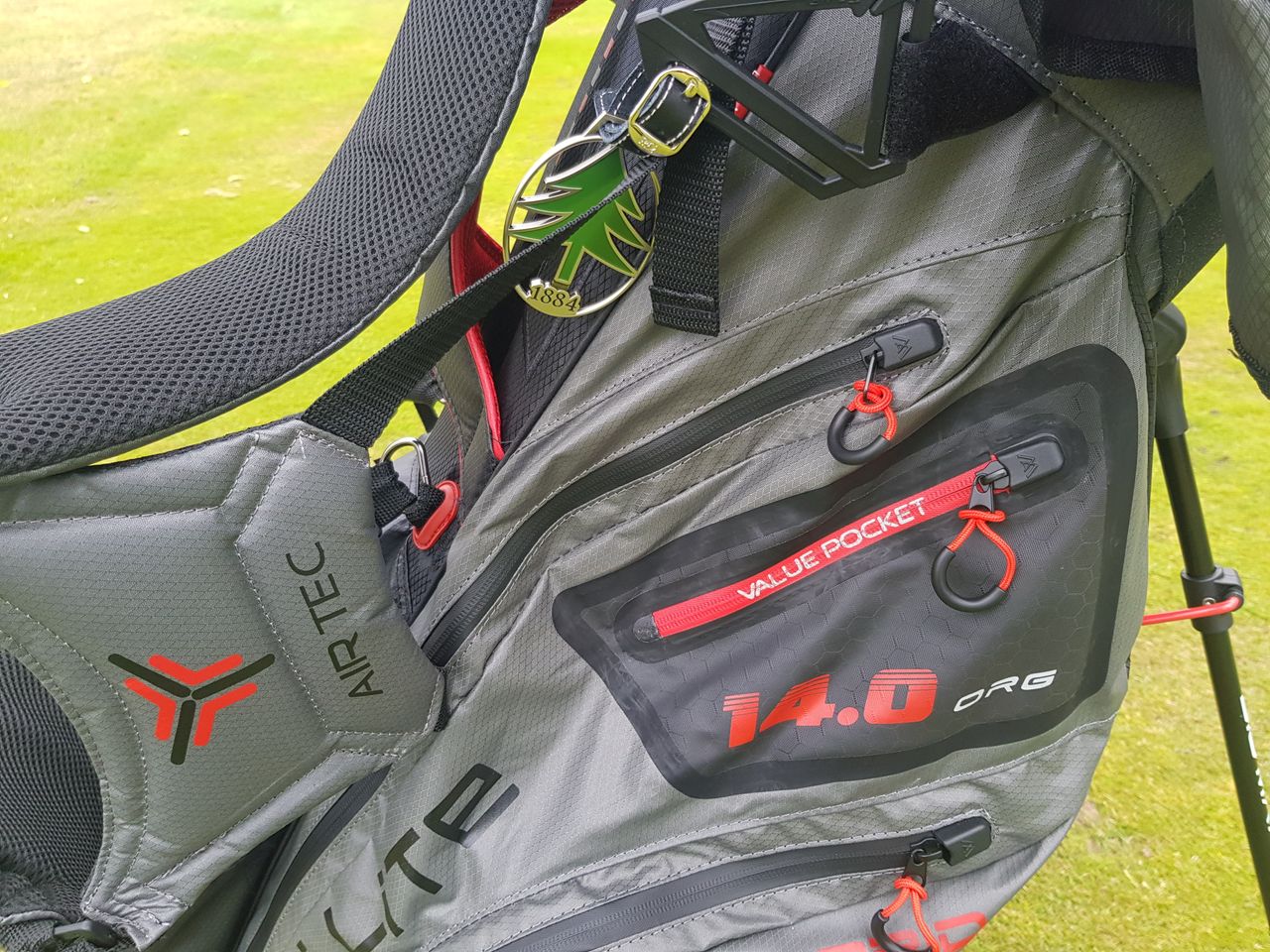 Big Max Dri Lite Hybrid 2 stand bag close up