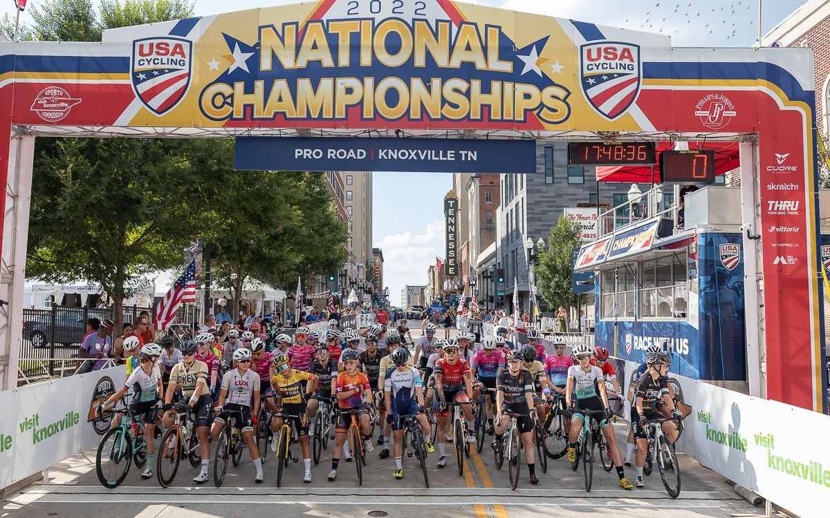 Starting line of the USAC Pro Road women's criterium championship.