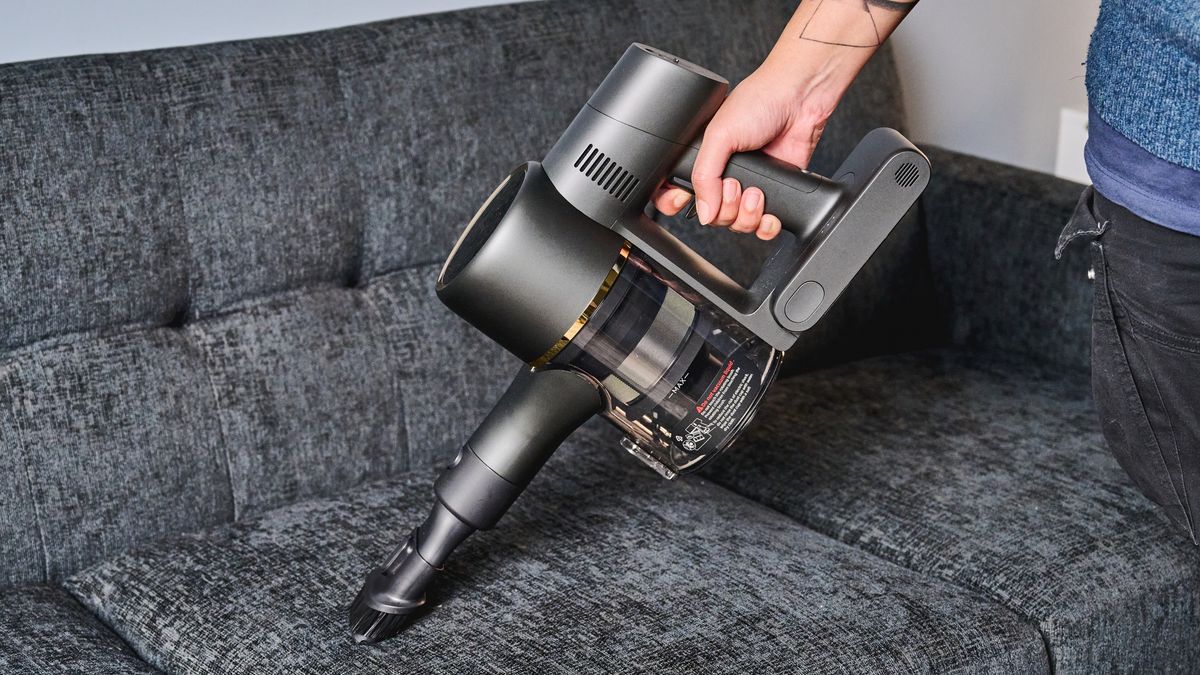 Dreame R10 Pro cordless vacuum review | Tom's Guide