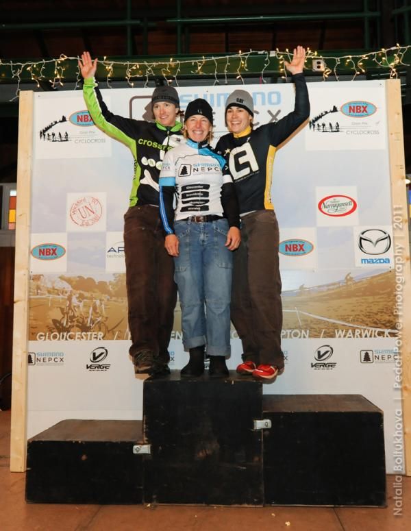 Shimano Elite Series Podium (L to R): Sally Annis, Laura Van Gilder, Andrea Smith