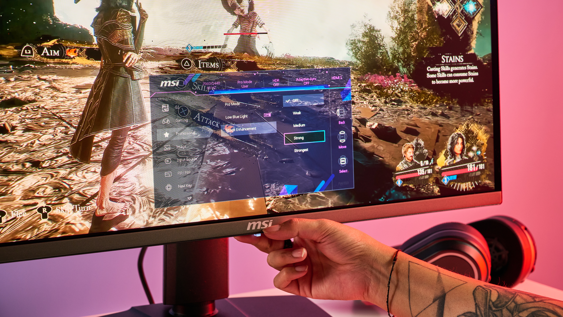 An MSI MAG 272QP QD-OLED X50 gaming monitor