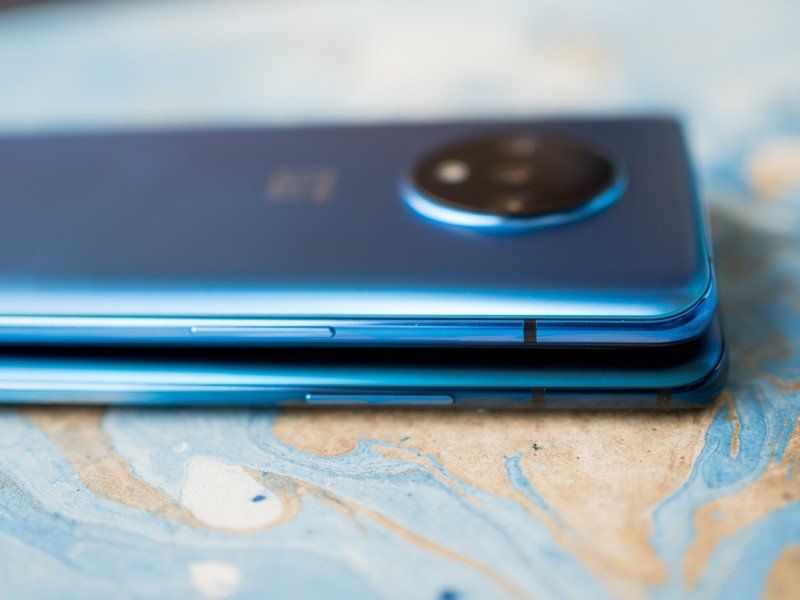 OnePlus 7T vs. OnePlus 7T Pro