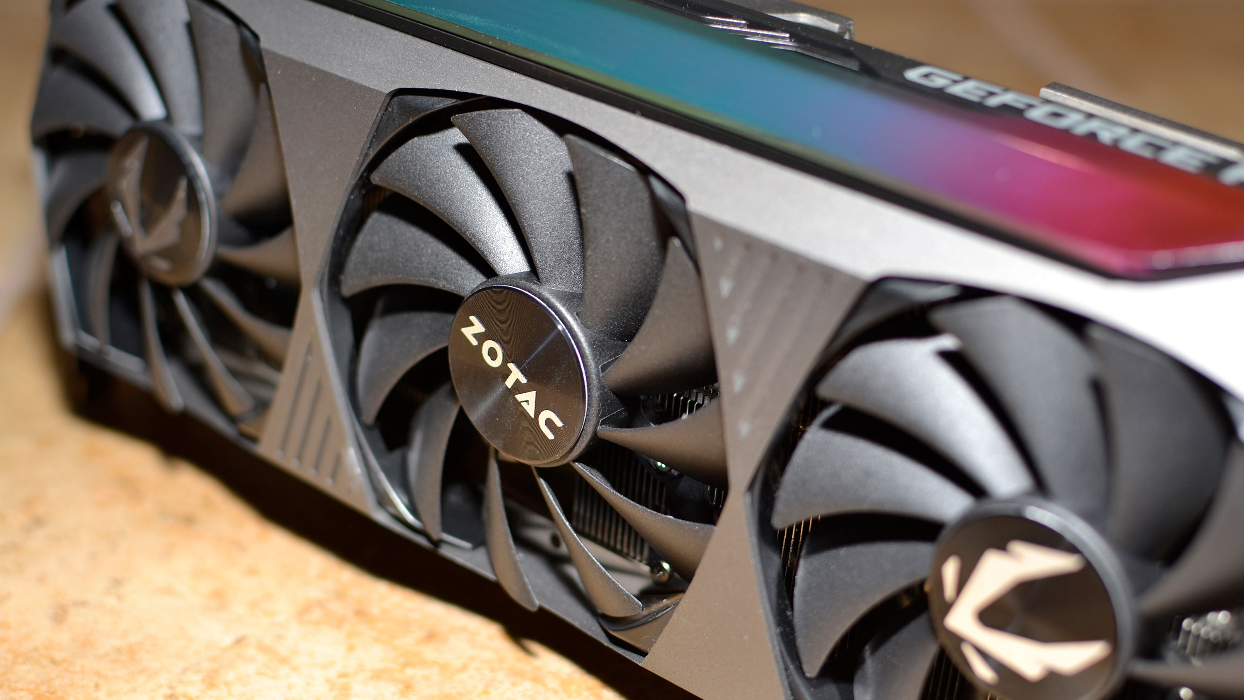 よろしくお願いいたしますZOTAC GAMING RTX3080 AMP HOLOBLACK 非LHR