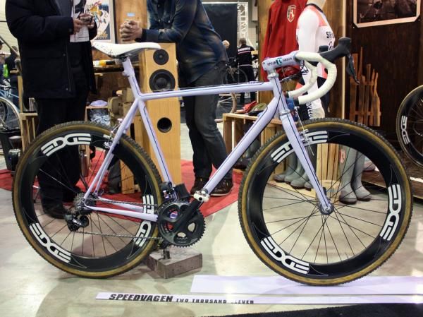 Speedvagen and Vanilla Bicycles frontman Sacha White built this 'cross frameset with Shimano's Dura-Ace Di2 group.