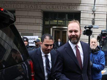 Rick Gates allegedly talks to Russian spies