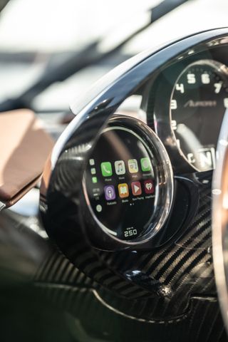 Zenvo Aurora Tur interior