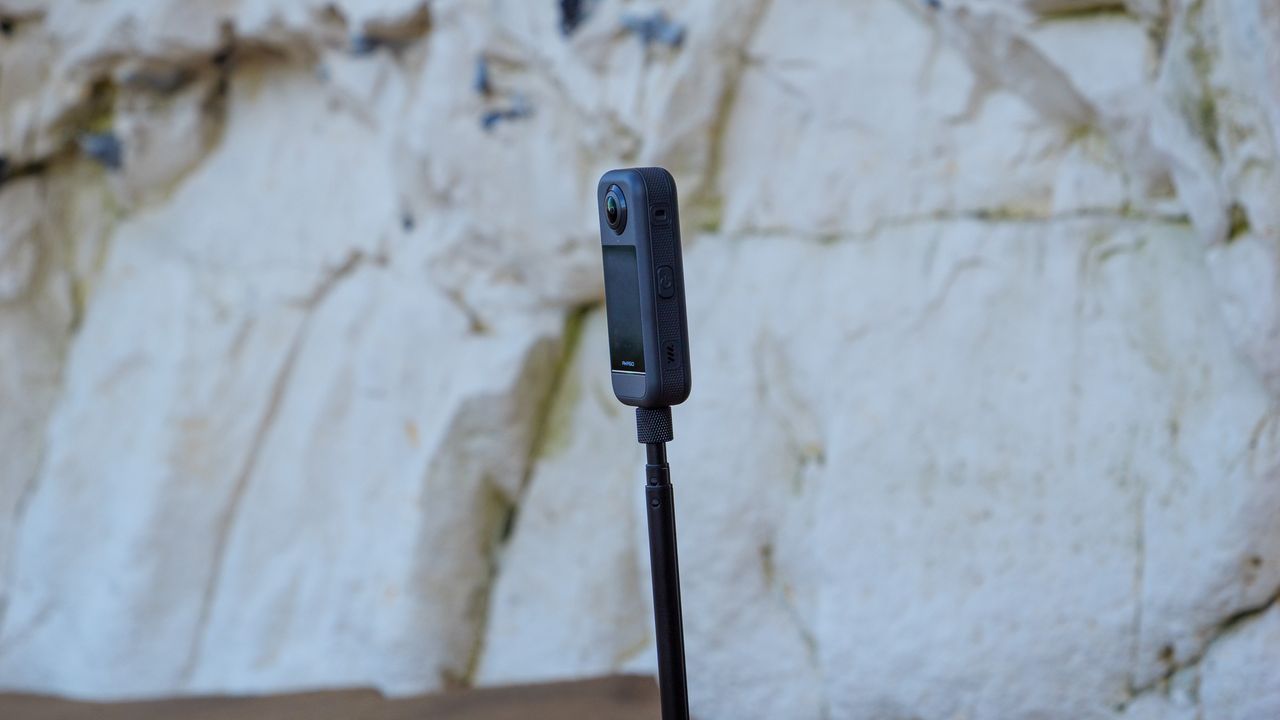 Akaso 360 camera