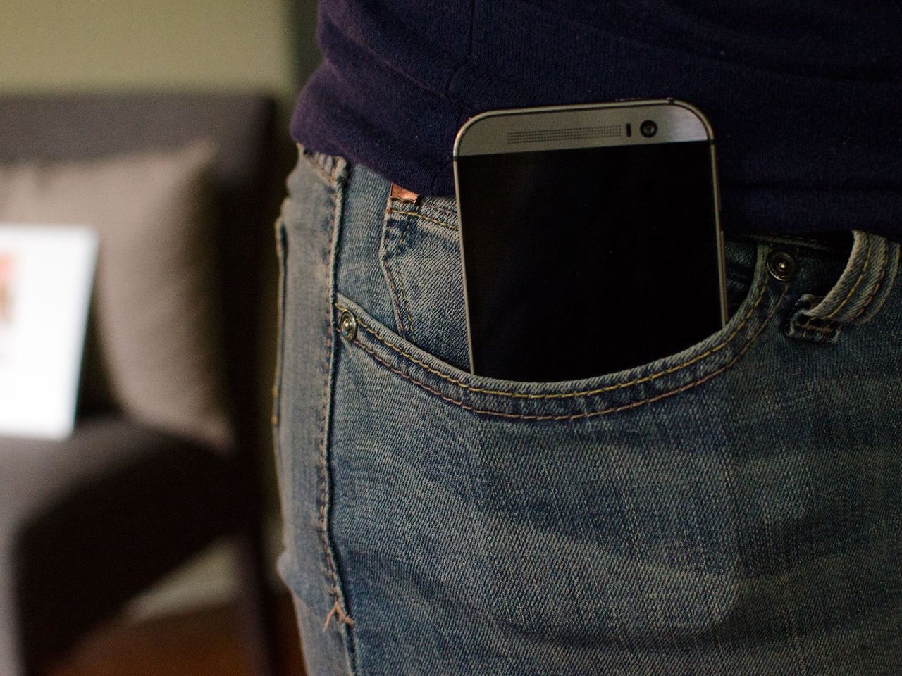 HTC One M8 front pocket view