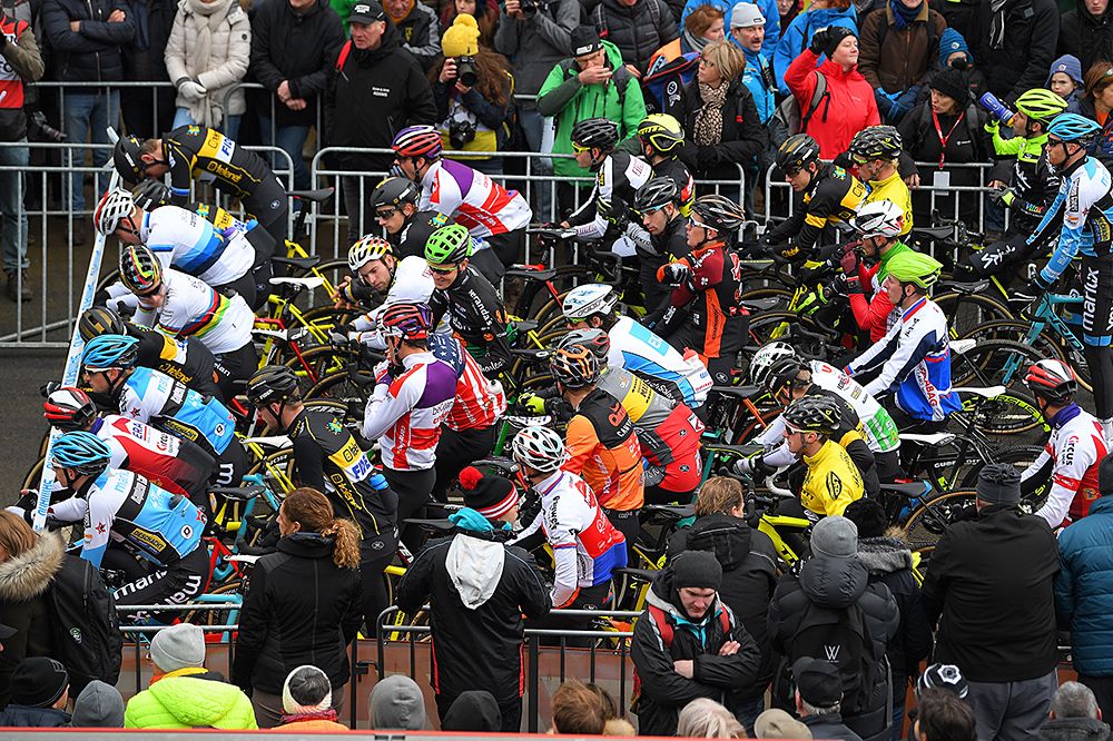 The start of the elite men's World Cup in Heusden-Zolder