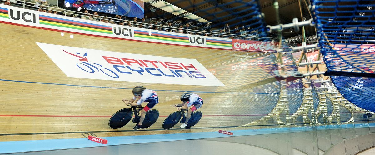 A big gap opened in Great Britain's team pursuit in the final kilometer