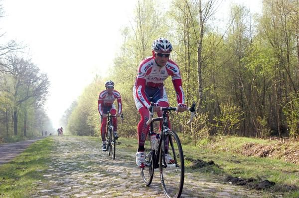 Filippo Pozzato (Katusha) rolls through the Arenberg Forest.
