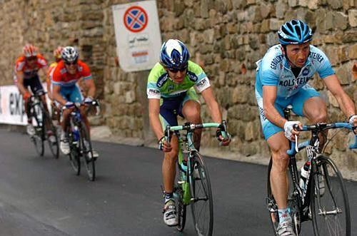 Rebellin (Gerolsteiner) leading the break on the Poggio