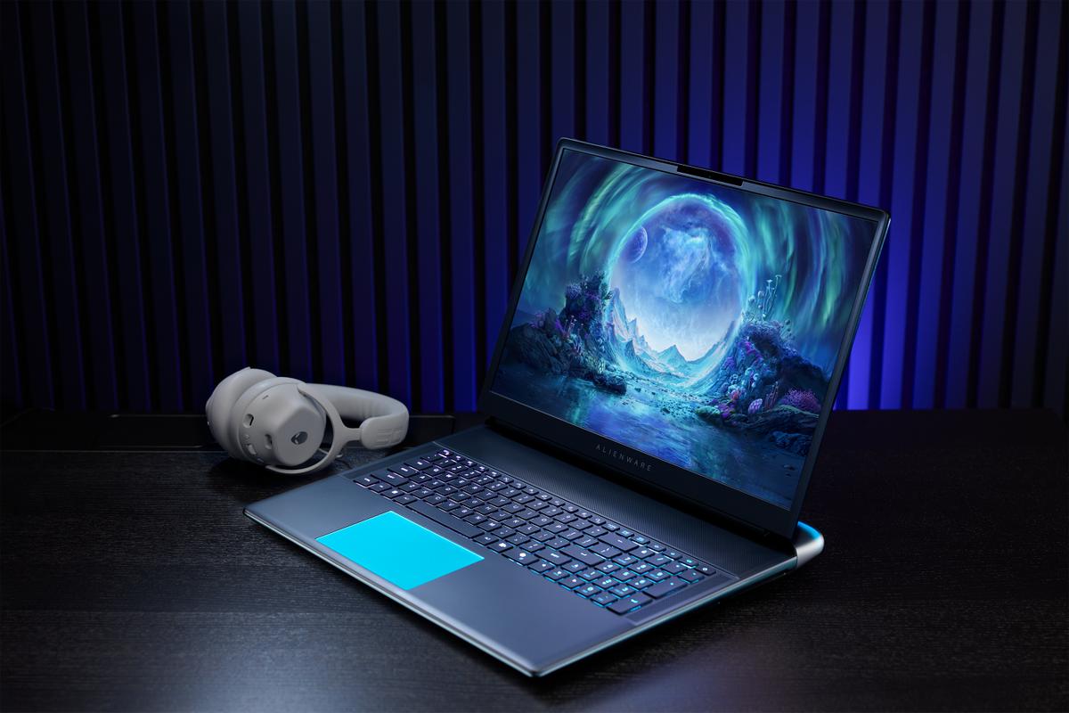 Laptop vs desktop: which Alienware Area-51 is right for you? | PC Gamer