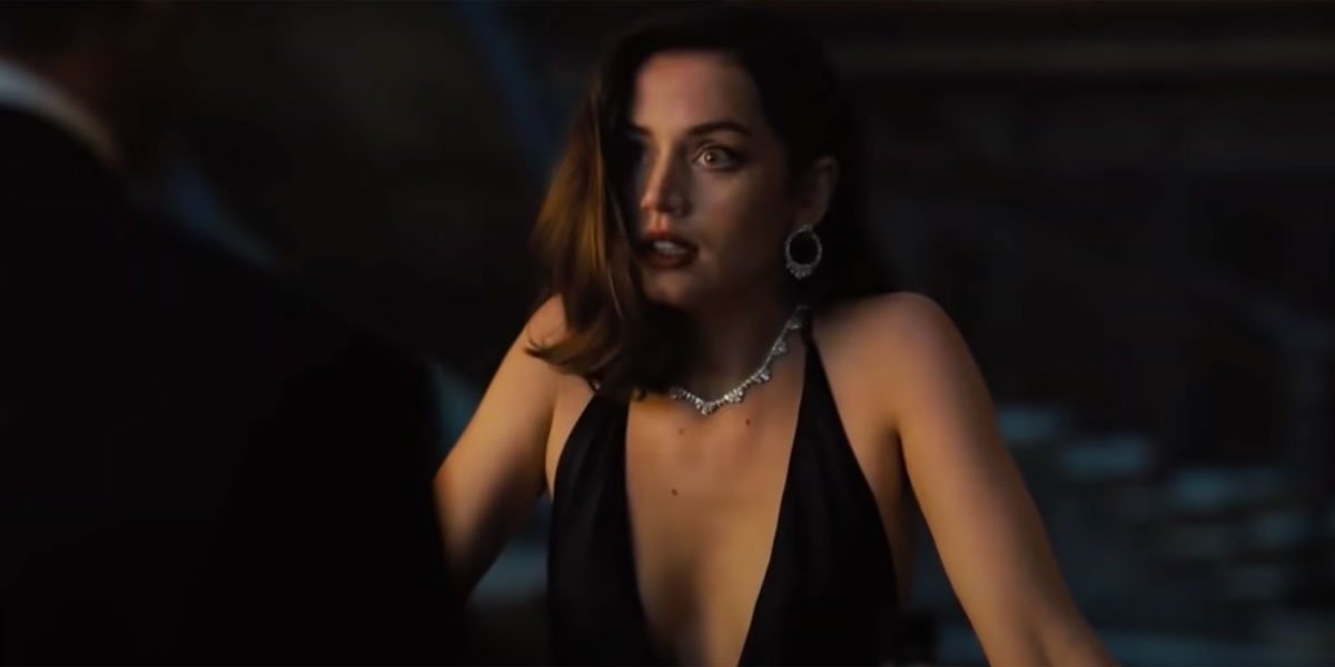 When Ana de Armas Dished Out Her S*xy Self In The N*de Photoshoot While  Flaunting Her Bold Red Lips, Making Us Go Weak In Our Knees!