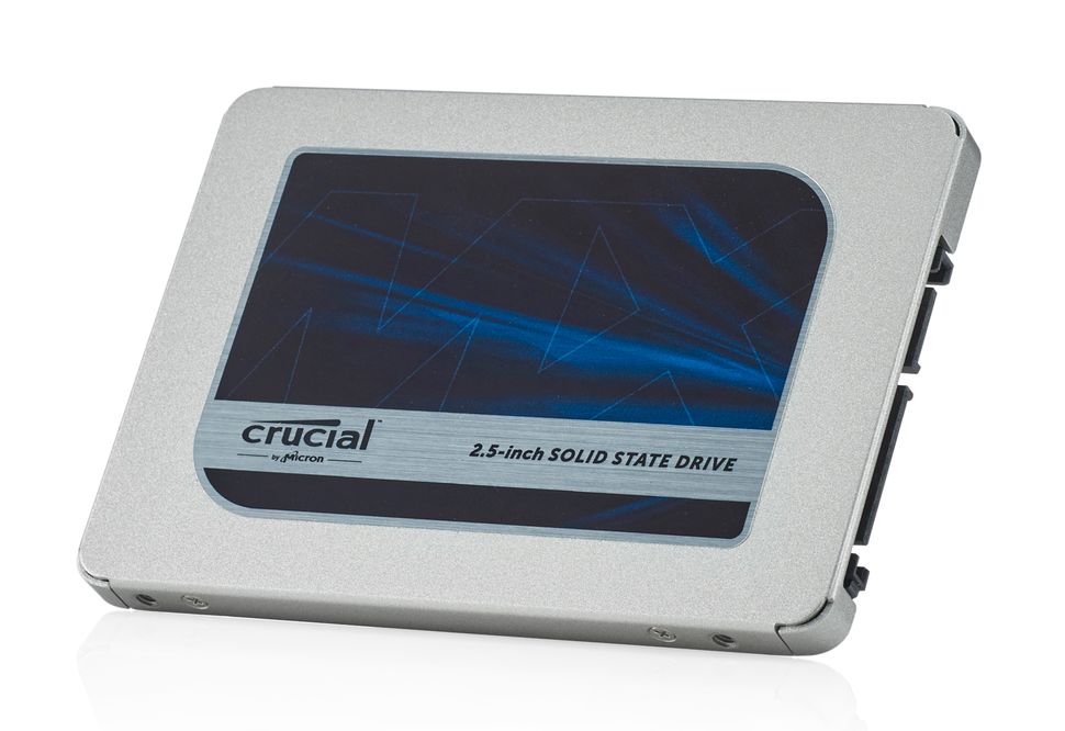 Установка ssd crucial mx500