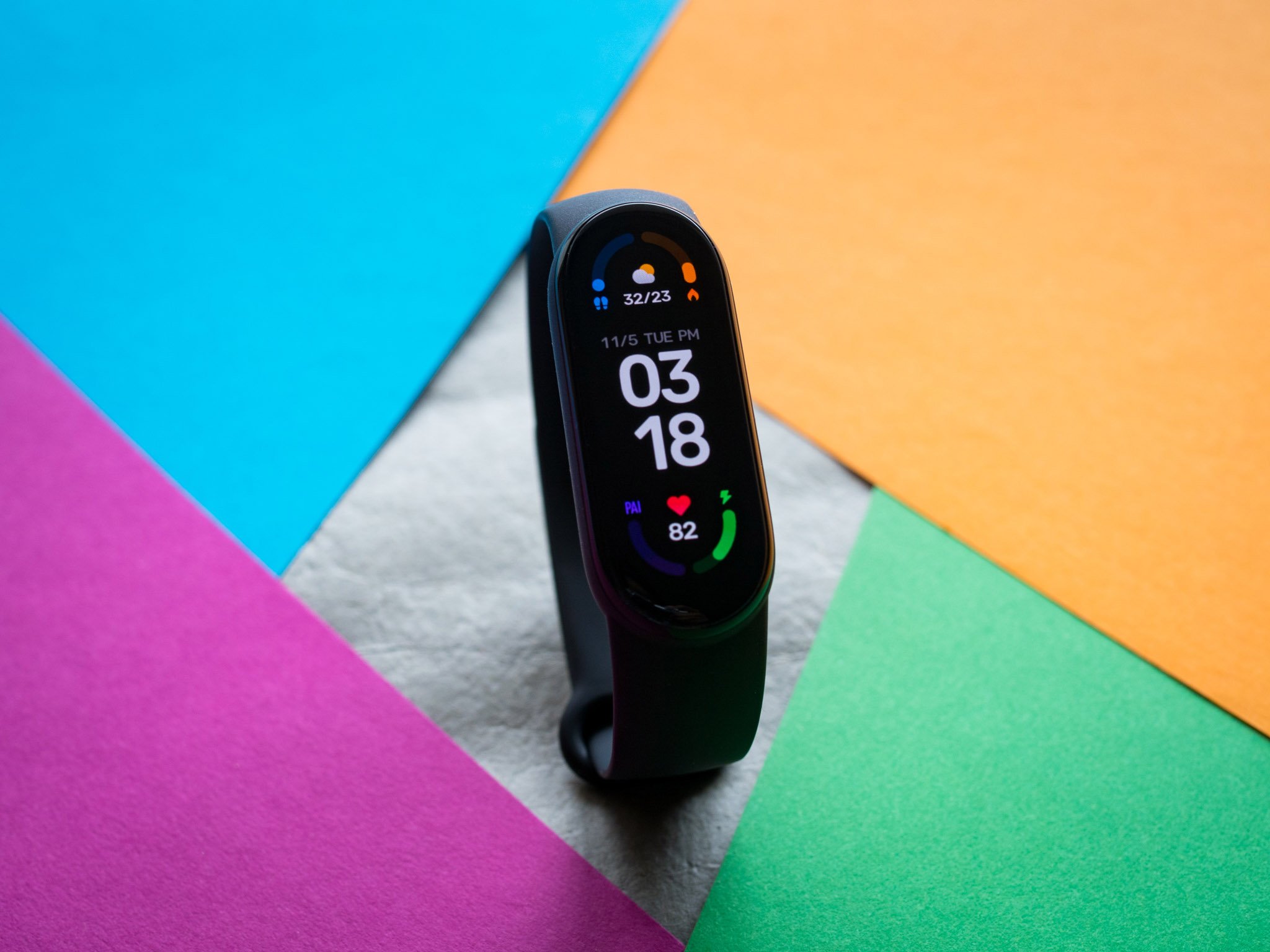 Pair first mi band 6. Обои на смарт часы ми банд 4. Обои на mi Band 8.