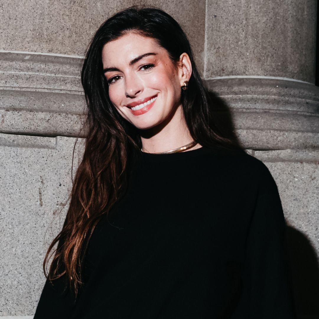 Anne Hathaway got &quot;arrested&quot; during Sabrina Carpenter&#039;s Madison Square Garden concert while wearing a black corset, jeans, and a Bulgari watch