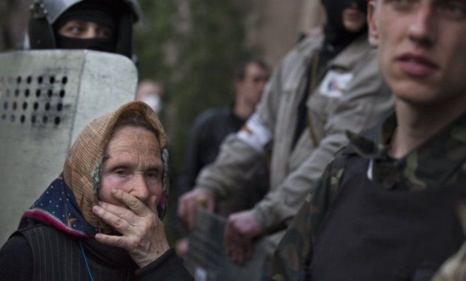 Pro-Russia demonstrators storm building 