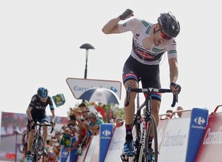 Stage 9 - Vuelta a España: Dumoulin wins on Alto de Puig Llorença