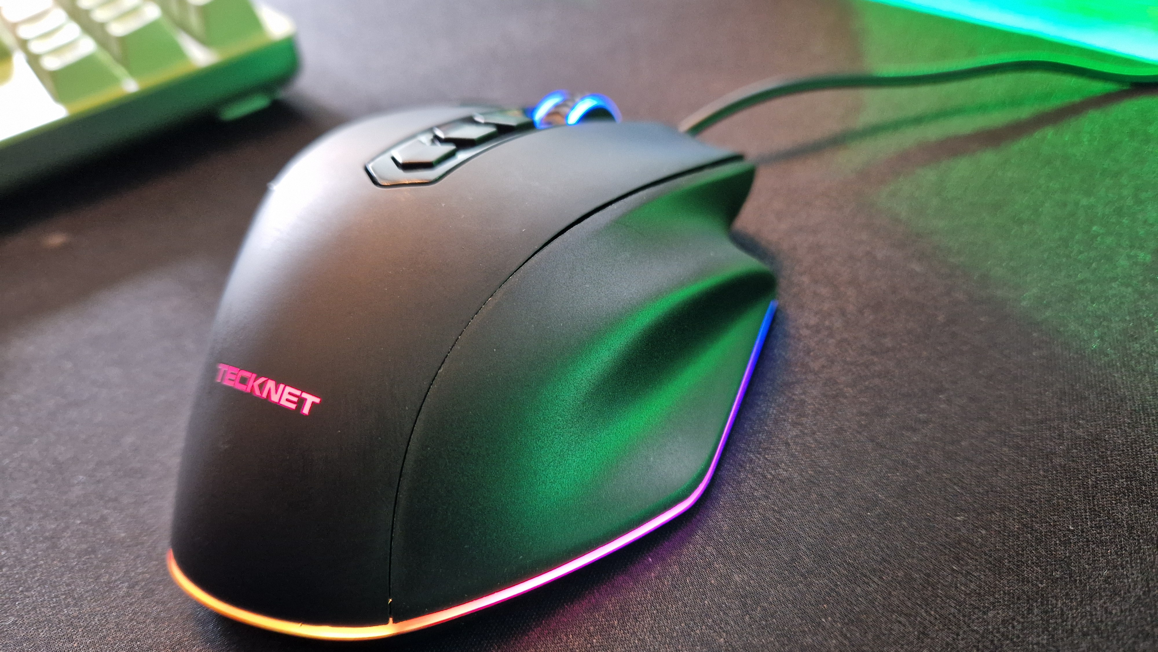 Tecknet Wired Gaming Mouse's pinky support