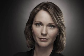 Dr Gillian Foster (Kelli Williams) is Lightman's partner in the team - as a psychologist she brings an insight into human behaviour and a look at the bigger picture to the team.
