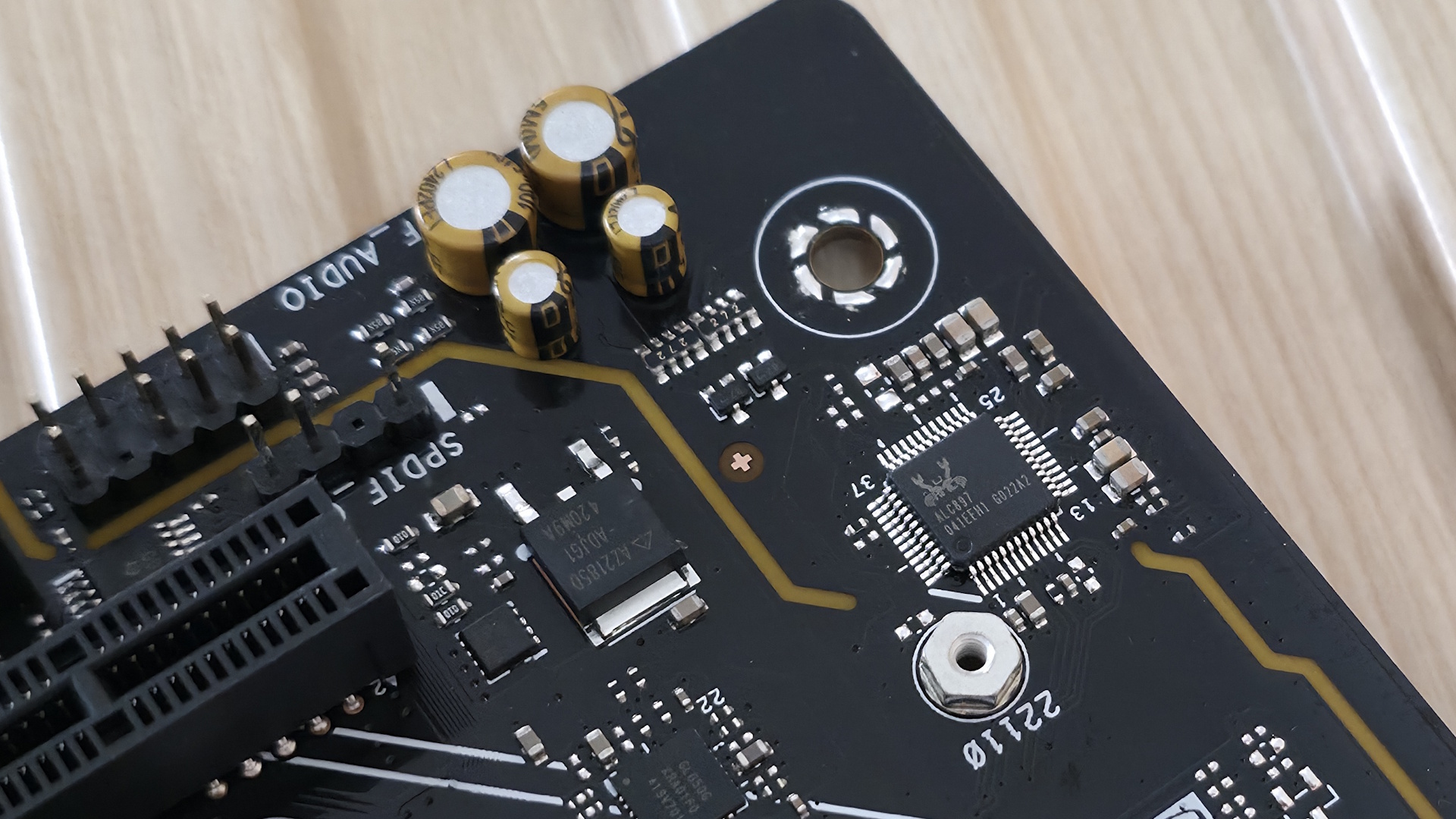 Motherboard components