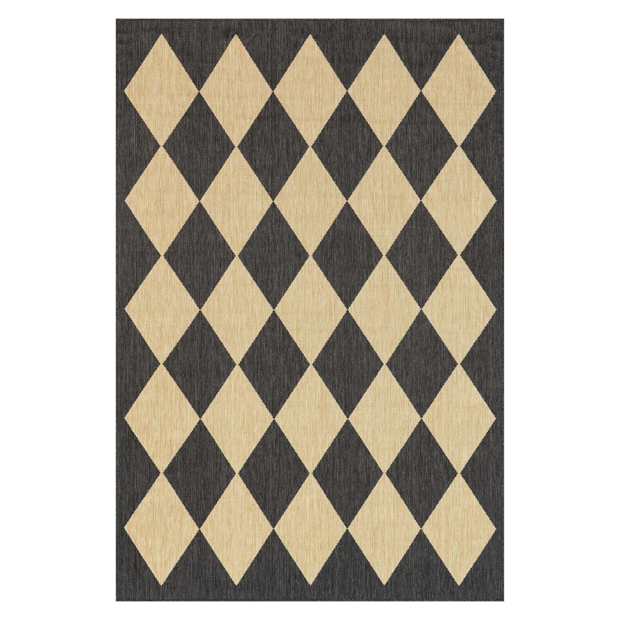 a decorative outdoor rug from amazon