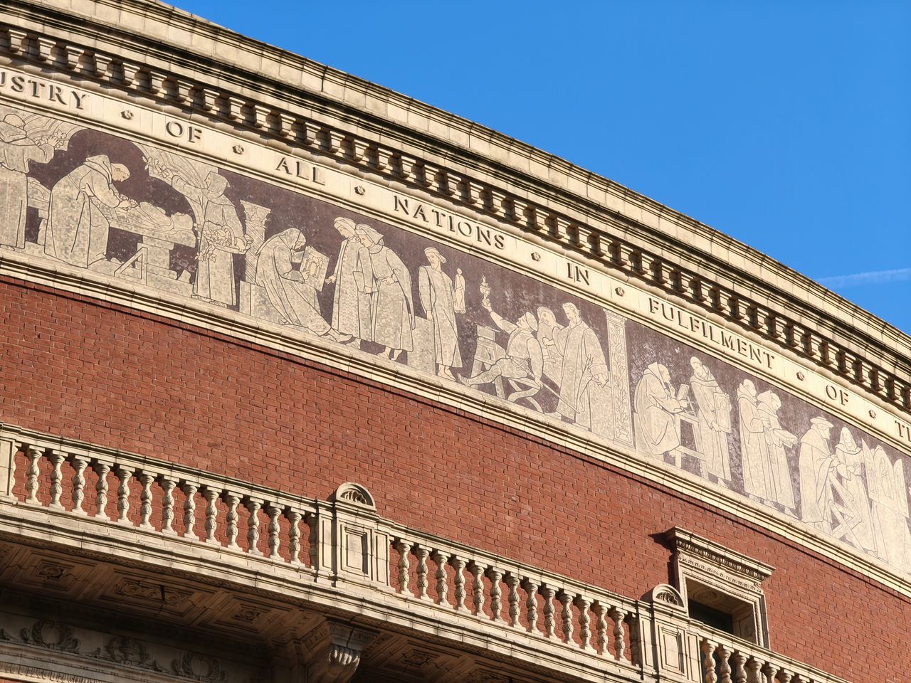 Xiaomi 15T Pro camera sample Royal Albert Hall 5x zoom