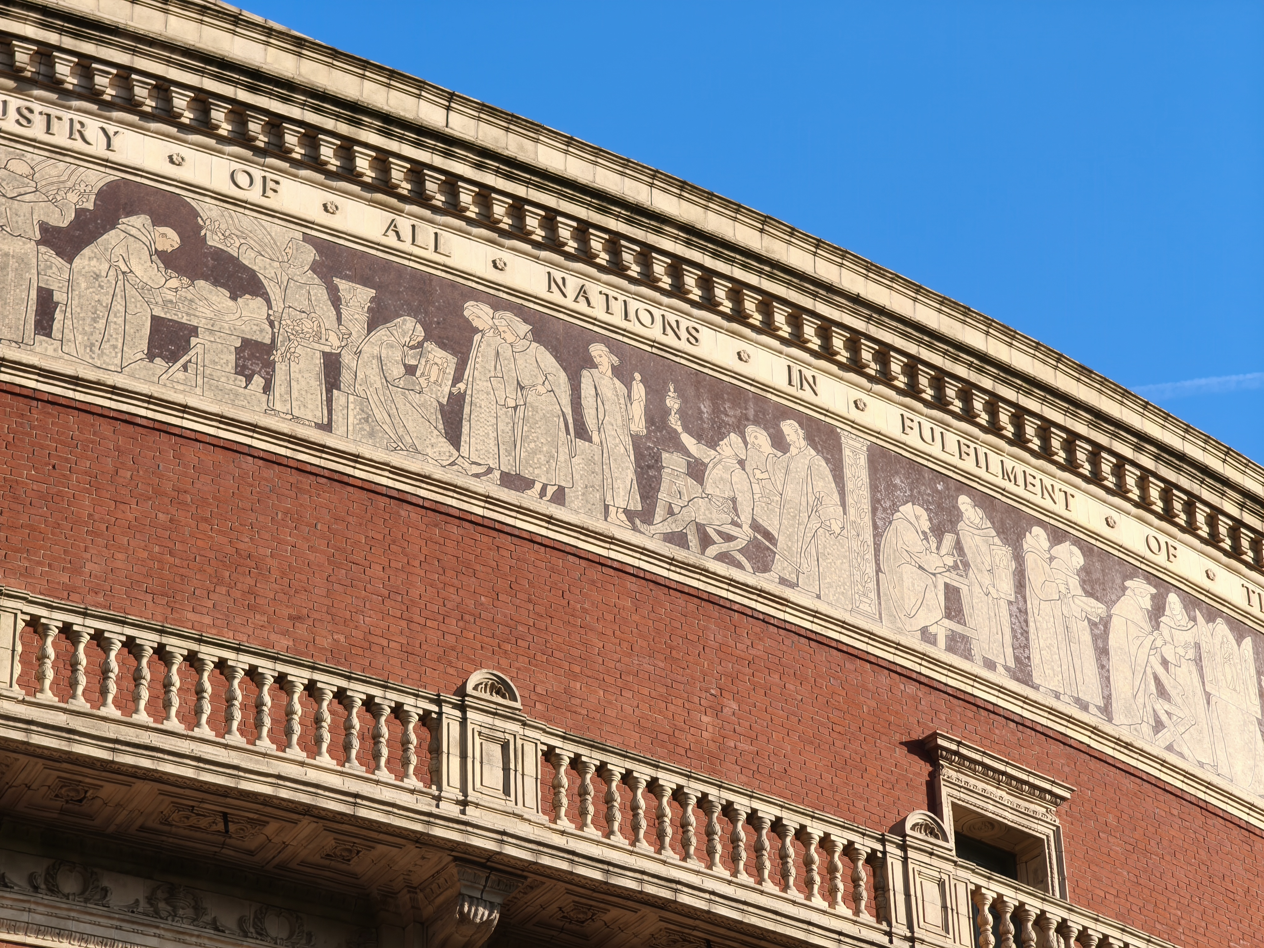 Xiaomi 15T Pro camera sample Royal Albert Hall 5x zoom