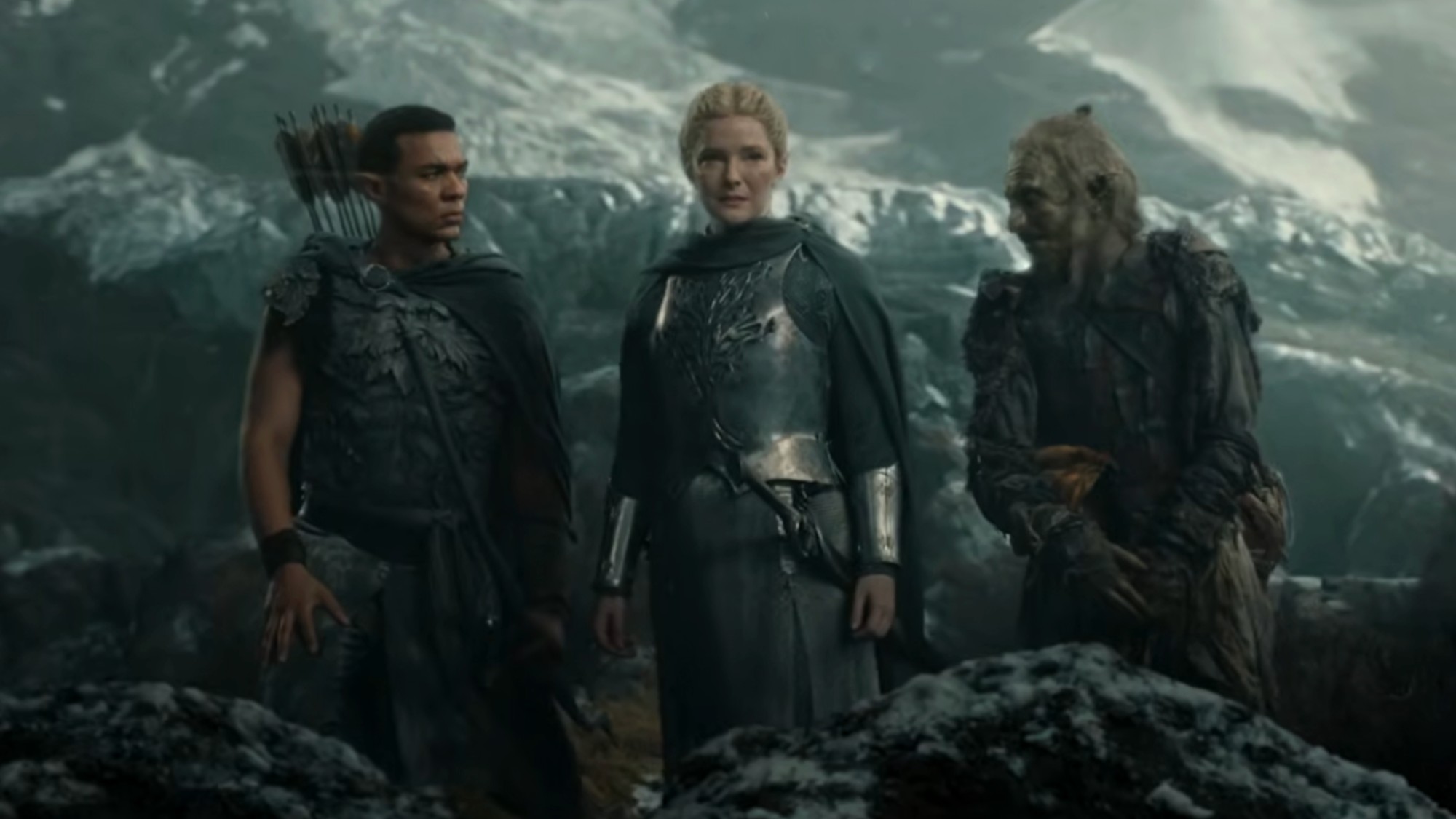 Arondir, Galadriel and Marn&ucirc;kh in Rings of Power. 