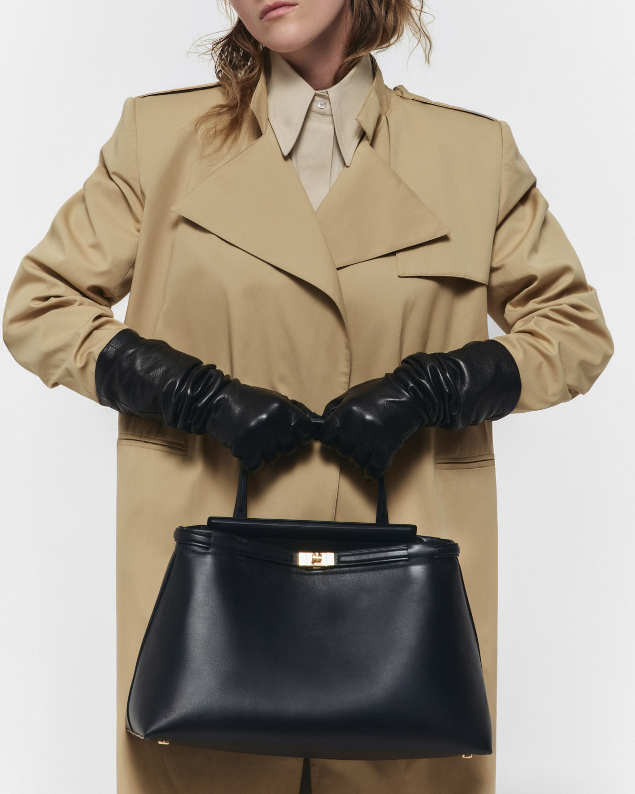 Person holding a Janessa Leon&amp;eacute; handbag.