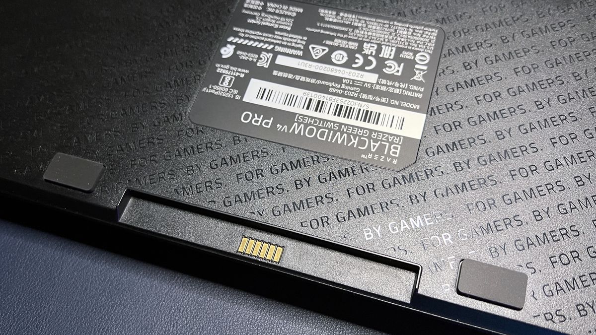 back of Razer BlackWidow V4 Pro keyboard