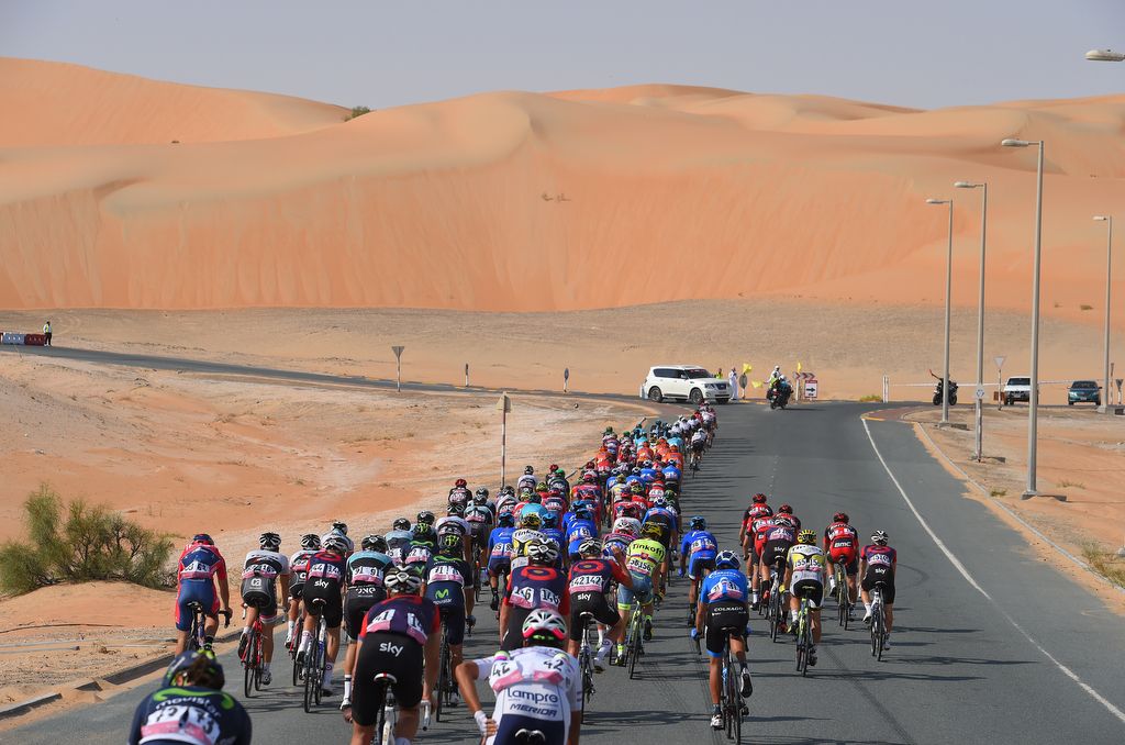 The peloton lined out on the roads during stage 1